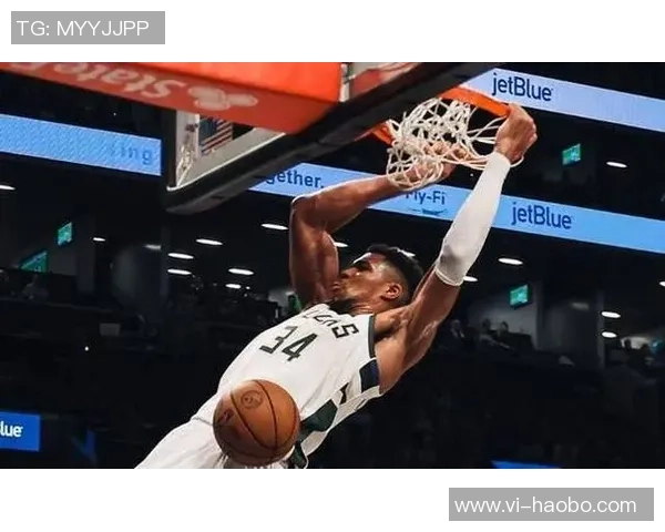 字母哥荣膺周最佳赛季前三战场均36分16板7助投篮命中率高达683